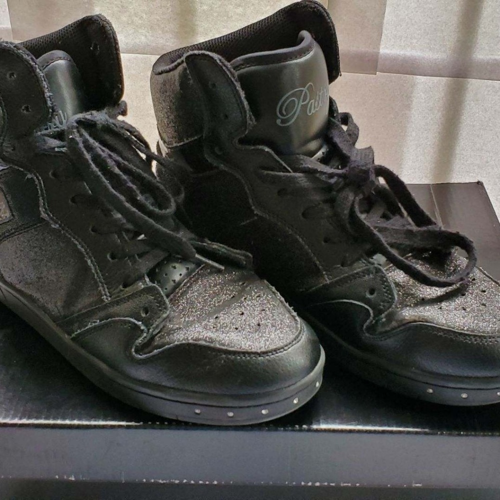 Womens size 9 Pastry Glam-Pie High Top Sneakers